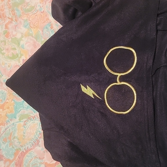 Official Harry Potter Gryffindor Onesie Pajama, Size XS, NWT! - Picture 11 of 12